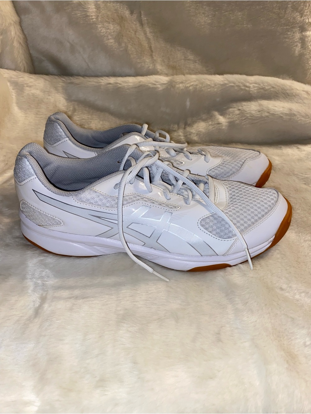 ASICS Women’s Size 10 UPCOURT Athletic Shoes